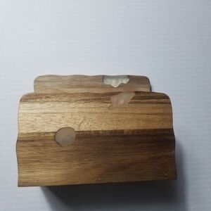 NWT CORE KITCHEN WOODEN WITH RESIN ACCENTS NAPKIN HOLDER
